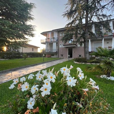 Otta House Garda Lake Castelnuovo del Garda Exteriör bild
