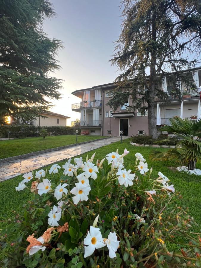 Otta House Garda Lake Castelnuovo del Garda Exteriör bild